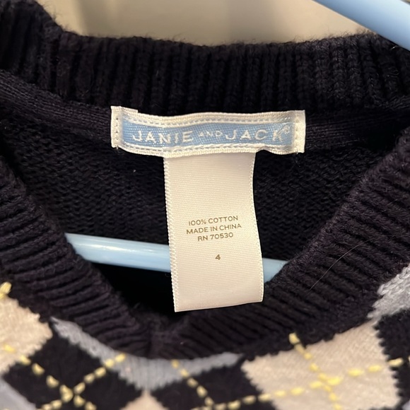 Like new size for Jenn and Jack , 100% cotton argyle knit vest - Picture 4 of 5